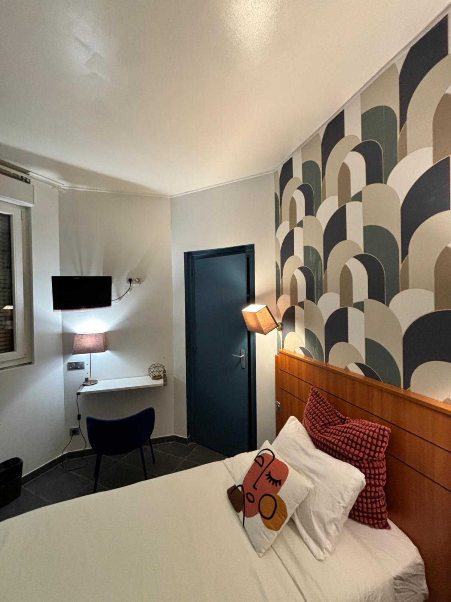 Hotel Astrid Rouen Bagian luar foto
