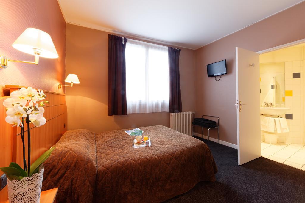 Hotel Astrid Rouen Centre Gare Bagian luar foto