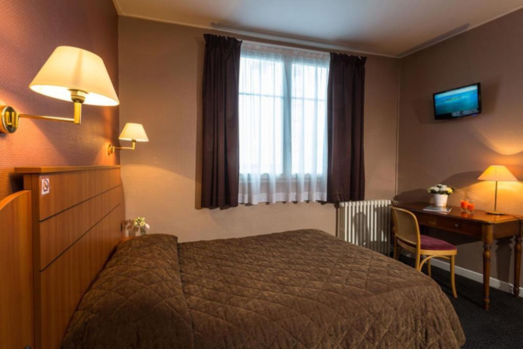 Hotel Astrid Rouen Bagian luar foto